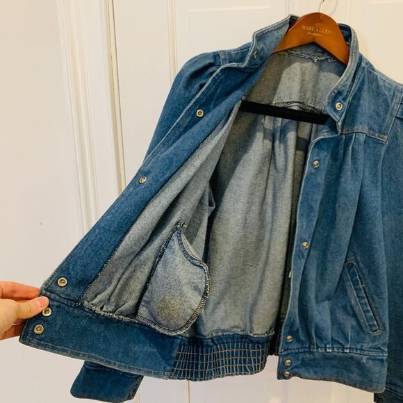Vintage Women's Jean Jacket Size Medium - Picture 8 of 11